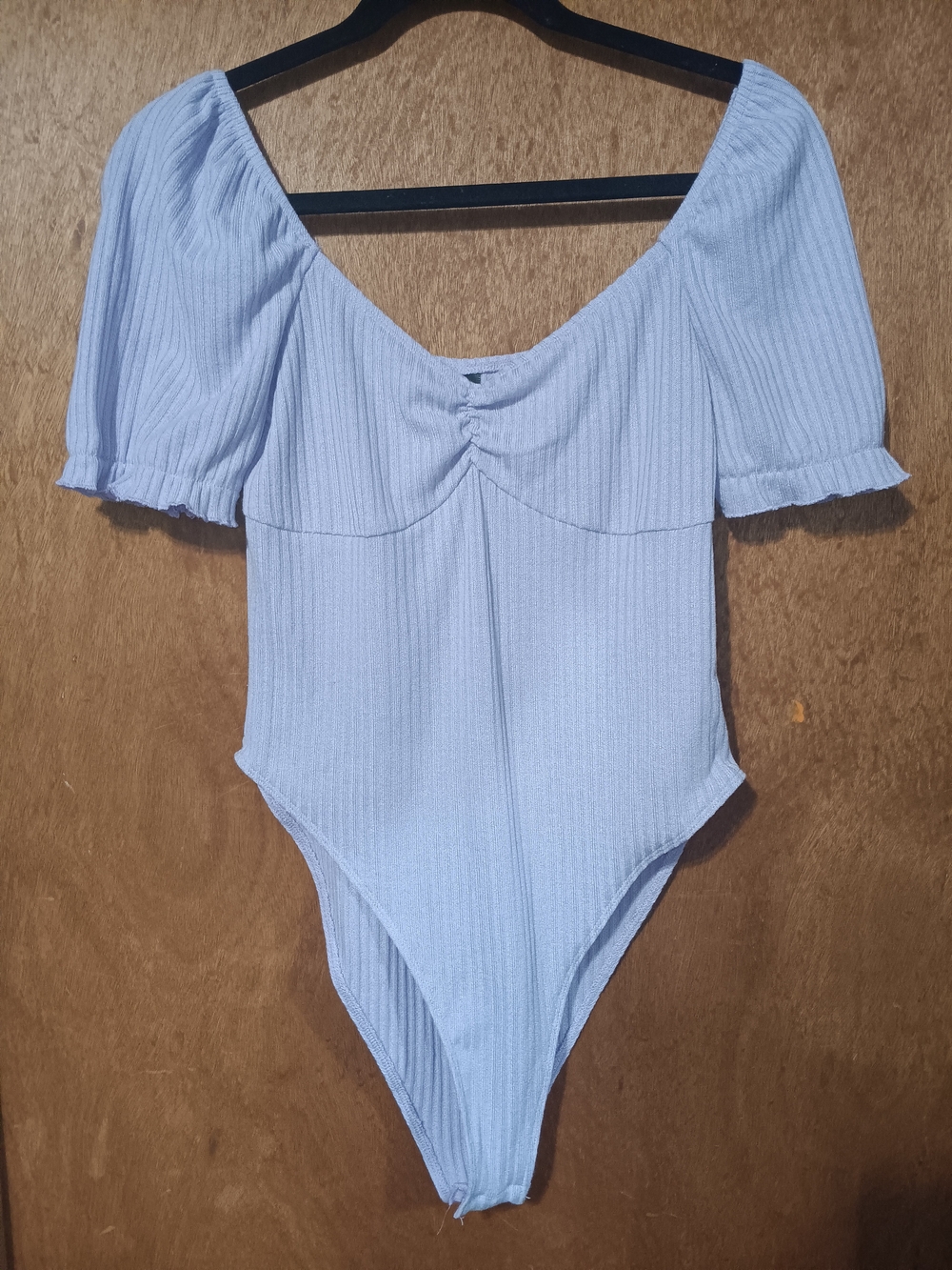 SHEIN Lavender Ribbed Sweetheart Puff Sleeve Bodysuit